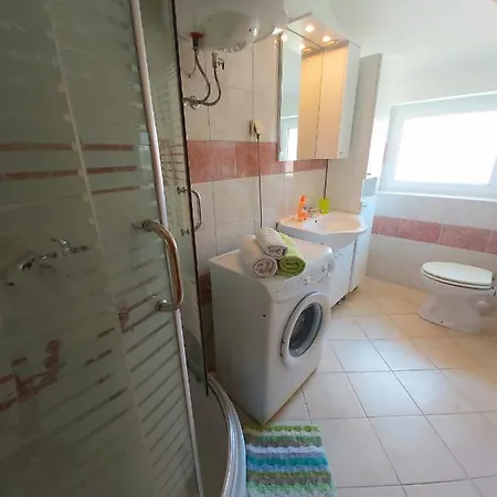Apartment La Meri Cunski